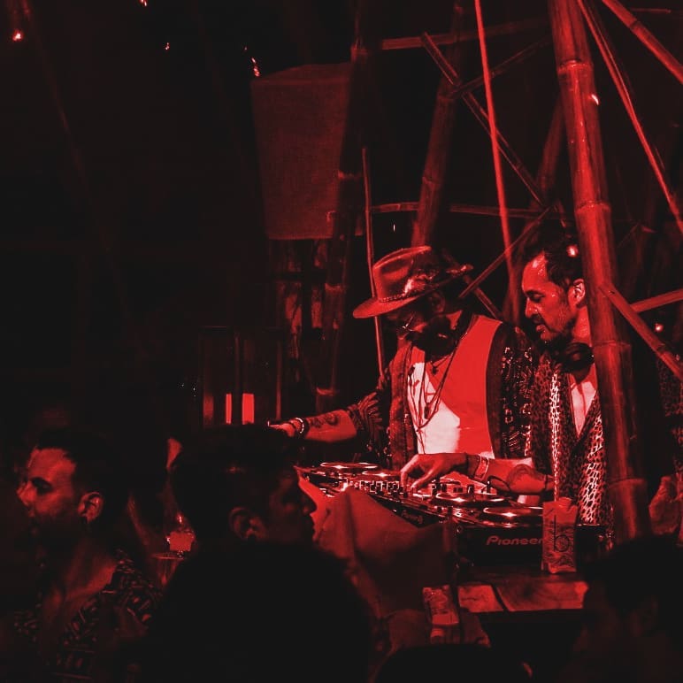 H-MOONLIGHT 11PM - 4AM